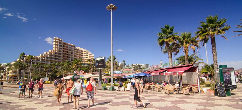 Playa Del Ingles, en rigtig ferie by med masser af indkøbs centre.